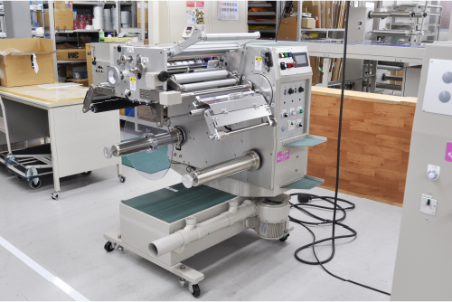 タレットスリッター紙管サイズ：φ25、φ30有効幅：350