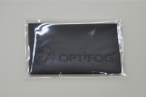 メガネクリーナー布地など、多種多様な布地の型抜きを扱っています。 型抜きから梱包までワンストップ対応が可能です。